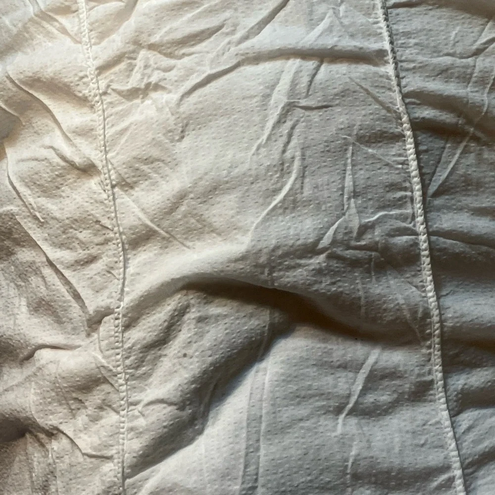 Seersucker lightweight bed cover / bedspread with ruffle classic beauty